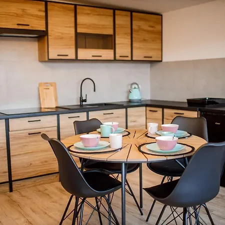 شقة W Kraju Baskow تشميلنا