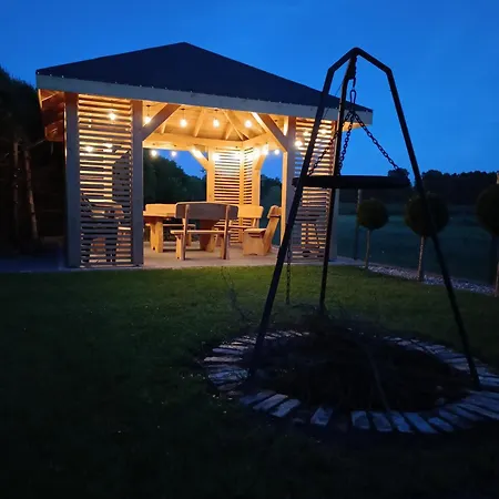 شقة W Kraju Baskow تشميلنا